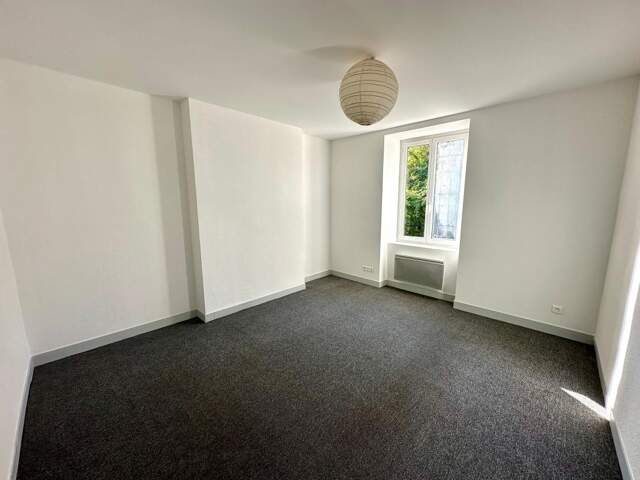T2 bis à louer - 390€/mois - — photo du bien