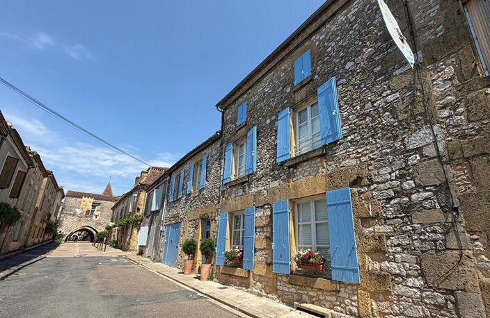 Grande maison de village avec cour au coeur de Monpazier — photo 2