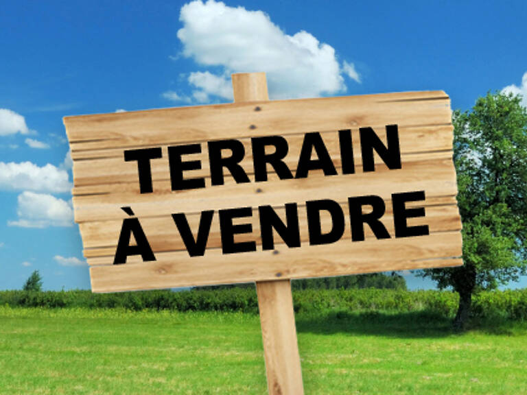 Terrain constructible 1200 m²  -  à partir de 17.900     -  à l'entrée de Villefranche-de-Lonchat (Dordogne) — photo 1