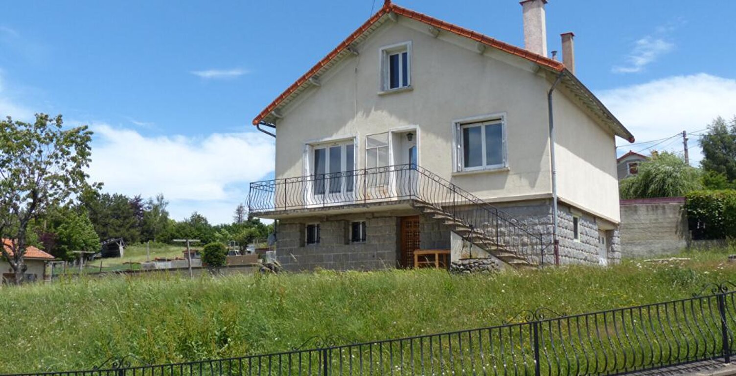 Maison de caractère à rénover -  Fort potentiel - Laussonne — photo 1