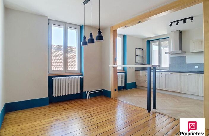 BELFORT - T3 rénové de 87 m² - Beaucoup de cachet — photo 2