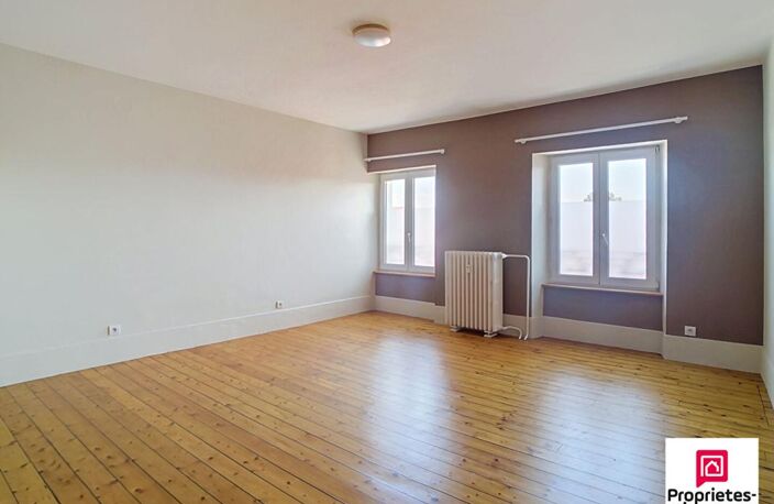 BELFORT - T3 rénové de 87 m² - Beaucoup de cachet — photo 5