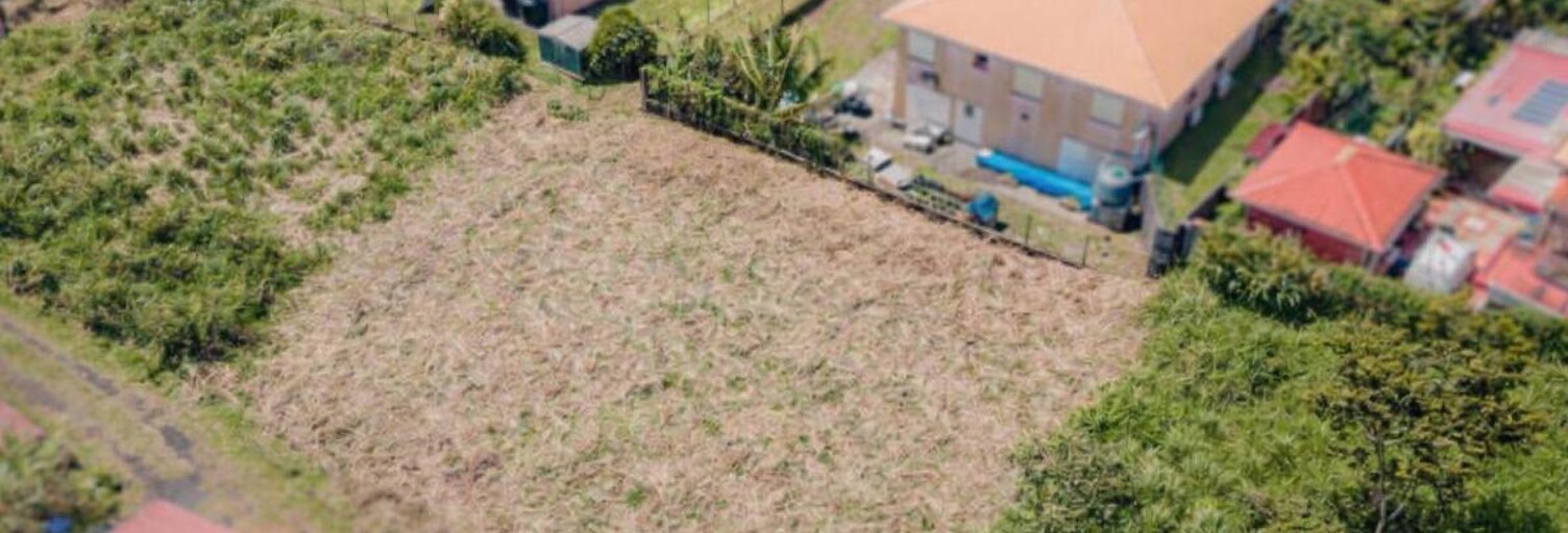 Terrain  832 m² à vendre à Le Morne-Rouge (97260)