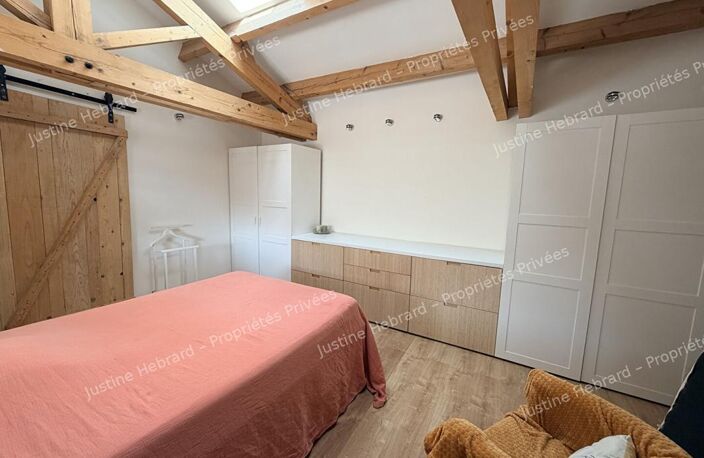 AUBIAT (63260) Maison de caractère rénovée d'environ 170 m² avec 4 chambres, suite parentale et espace professionnel — photo 3
