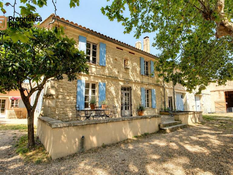 TARASCON  EN EXCLUSIVITÉ  Exceptionnel mas en pierre rénové de 364 m² habitables, offrant près de 1294 m² bâtis sur un terrain clos de 9 420 m² — photo 1