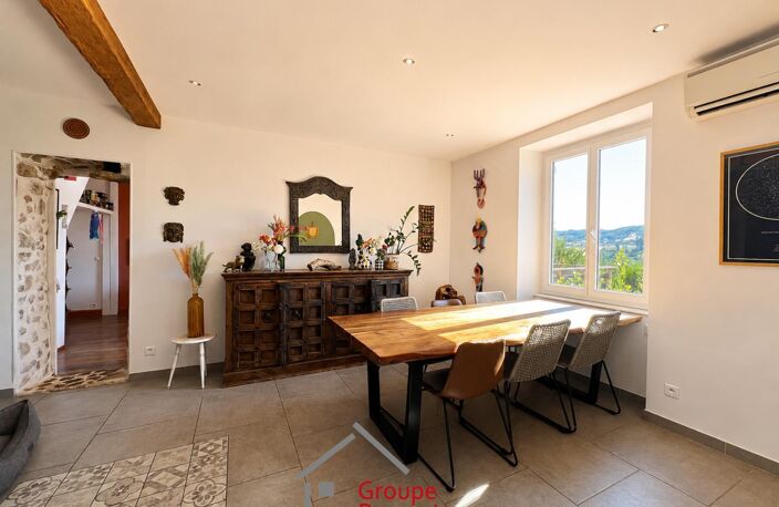 Jolie maison en pierres — photo 3