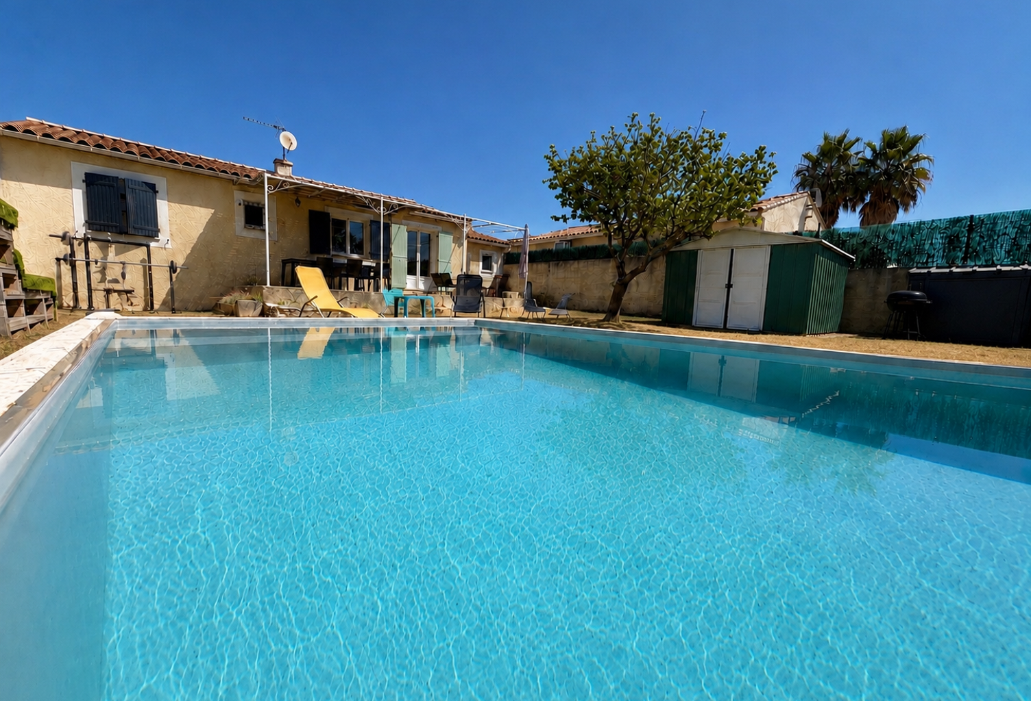 GALLARGUES LE MONTUEUX - VILLA PLAIN PIED 3 CHAMBRES - PISCI — photo 1