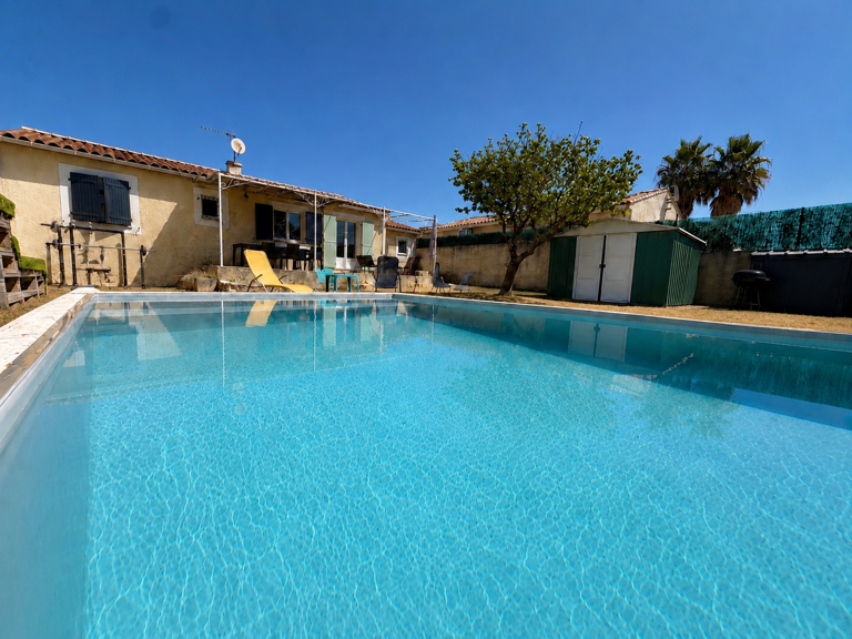 GALLARGUES LE MONTUEUX - VILLA PLAIN PIED 3 CHAMBRES - PISCI — photo 1