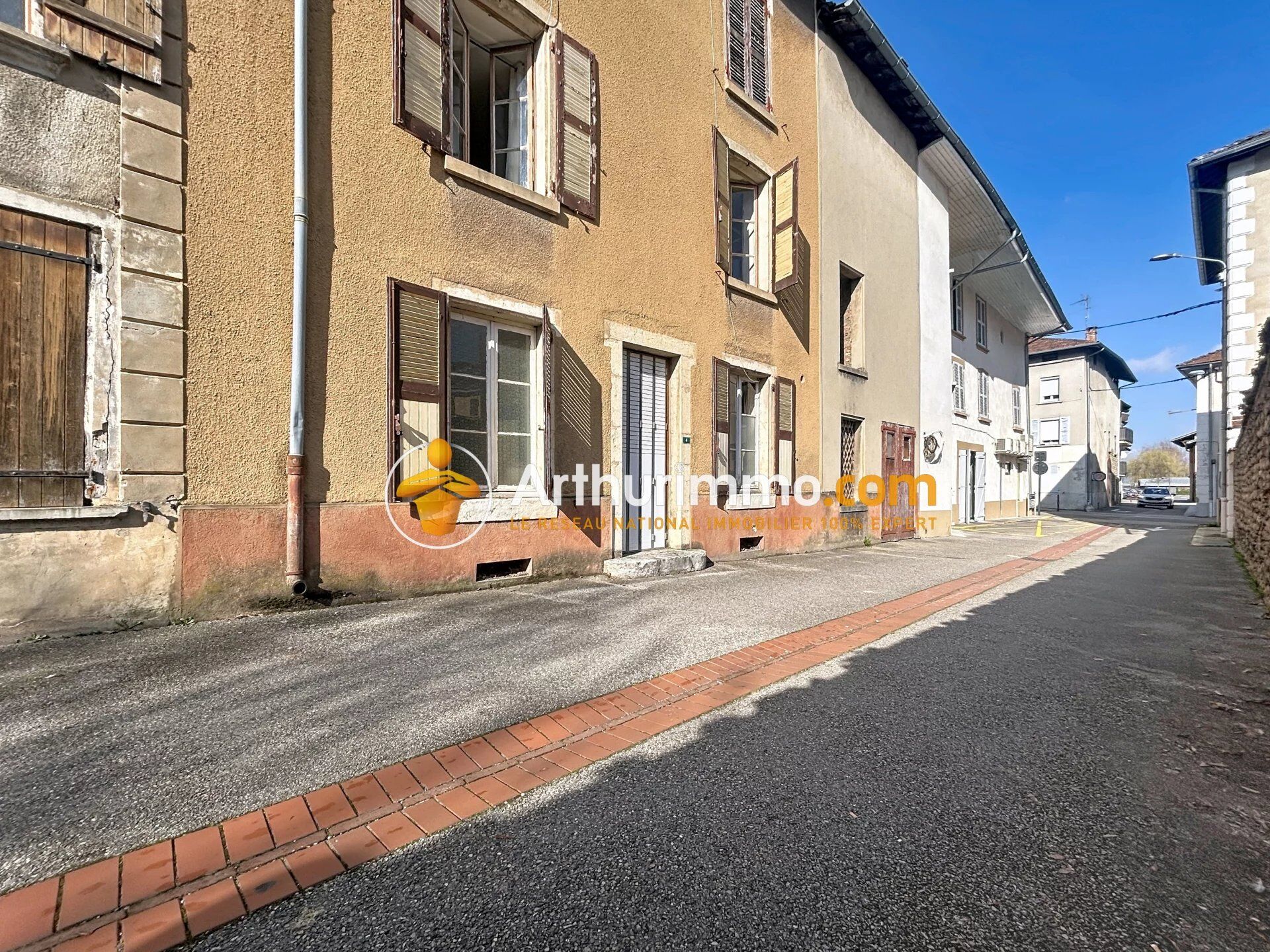 Appartement 2 pièces 44 m² · à Saint-Étienne-de-Saint-Geoirs · 44 m² · 63 000 €