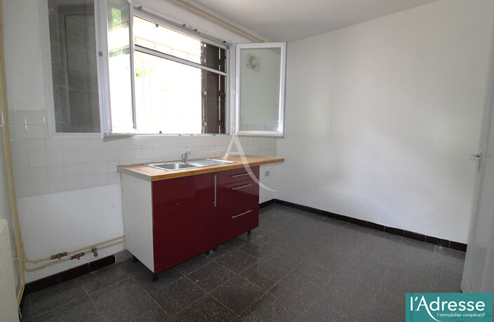 Immeuble de rapport vendu libre - 6 logements - Secteur Parc et Château à Morsang-sur-Orge — photo 5