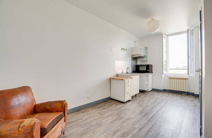 A VENDRE NANTES SAINT DONATIEN APPARTEMENT TYPE 2 AVEC CACHET — photo 2