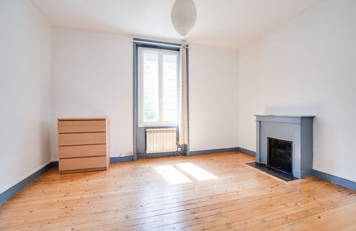 A VENDRE NANTES SAINT DONATIEN APPARTEMENT TYPE 2 AVEC CACHET — photo 4