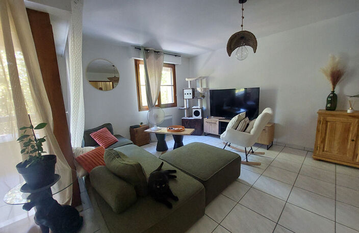 Appartement T3 traversant, deux balcons, cave et garage 2 voitures - Tour de ville RODEZ — photo 2
