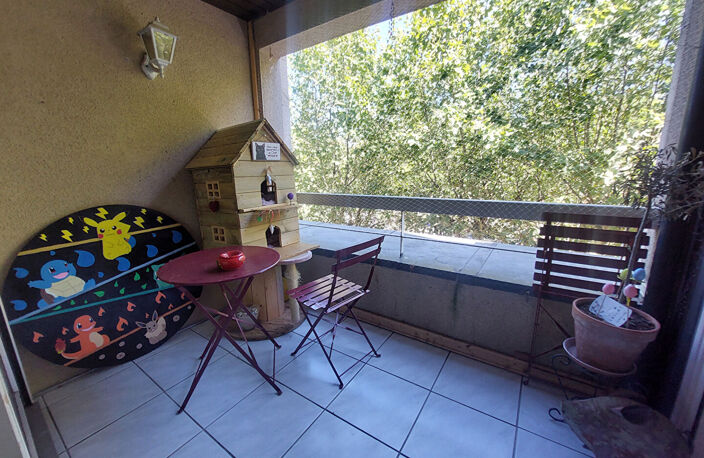 Appartement T3 traversant, deux balcons, cave et garage 2 voitures - Tour de ville RODEZ — photo 3