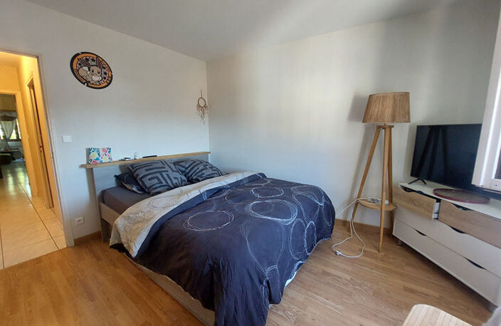 Appartement T3 traversant, deux balcons, cave et garage 2 voitures - Tour de ville RODEZ — photo 5