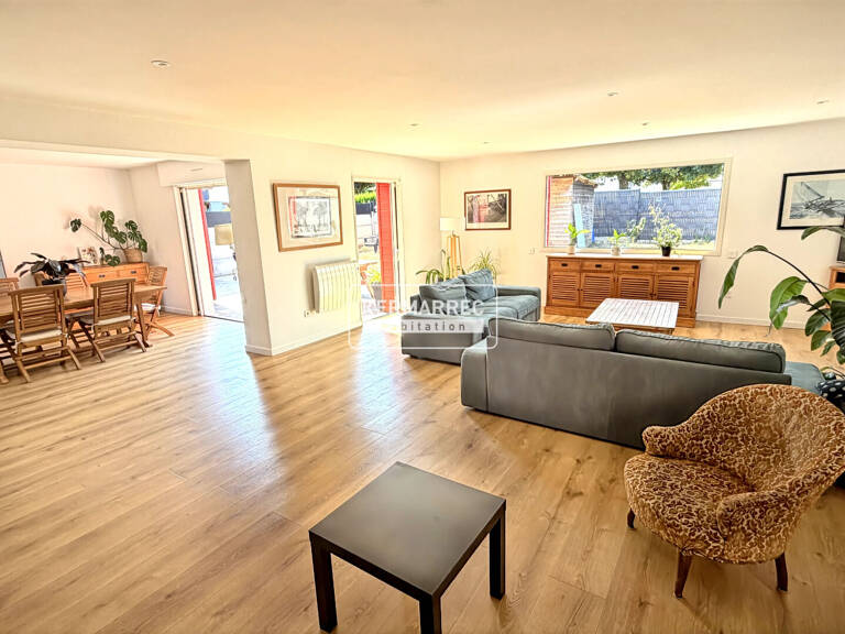 A VENDRE Maison 7 pièces à ETRELLES 173 m² - 329 200  HAI — photo 1