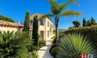 Maison 5 Pièces 191 m² à vendre à Antibes (06600)