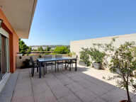 Appartement Marseille de type 4 de 80m² avec 2 grandes terrasses, garage double et place privative — photo 2