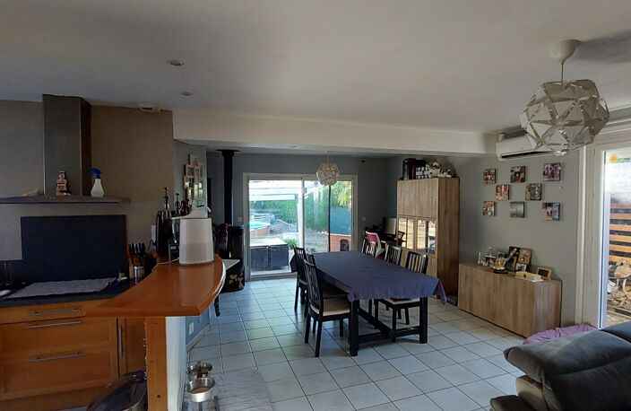 Vente Maison/villa 5 pièces — photo 2