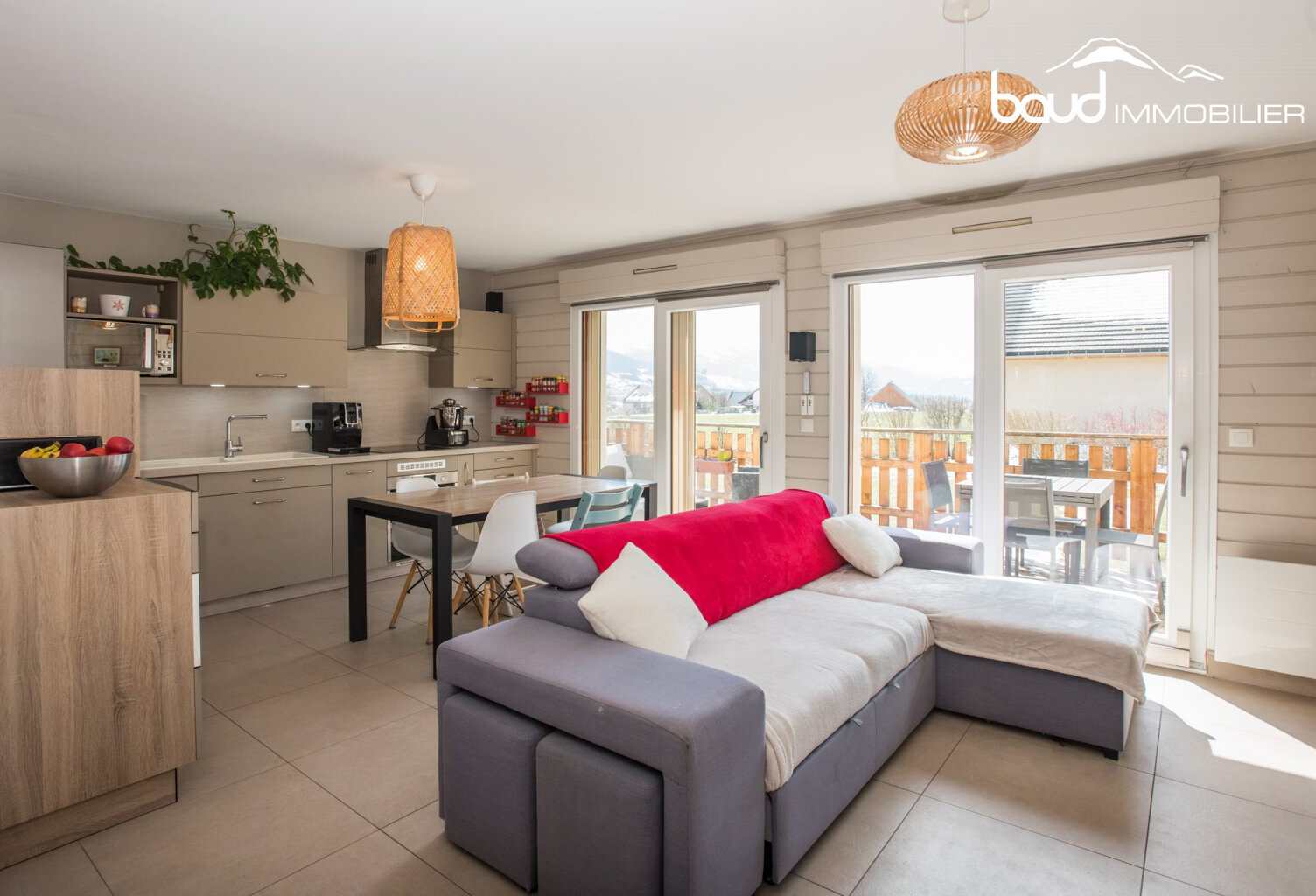 Agréable T3 avec belle terrasse et vue — photo 1