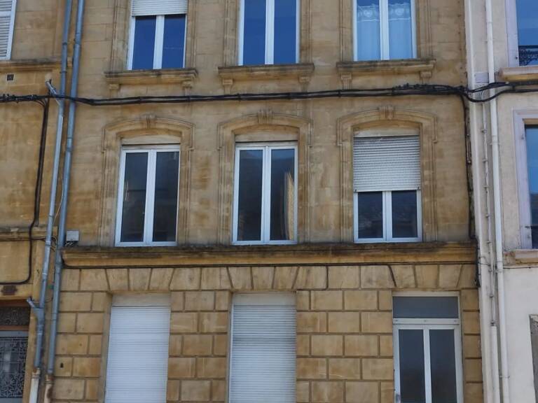 Immeuble  277 m² — photo 1