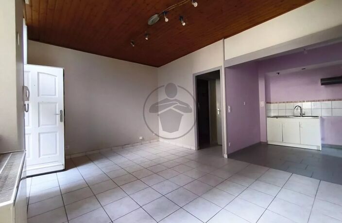 Appartement - 61 m² - 4 pièces — photo 2