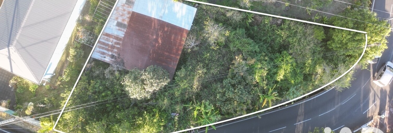 Terrain  680 m² à vendre à Le Tampon (97430)