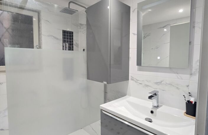 Vente Maison/villa 8 pièces — photo 4