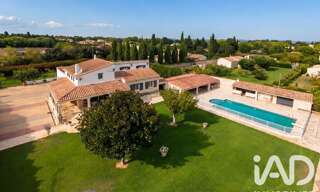 Maison 9 Pièces 220 m² à vendre à Arles (13200)