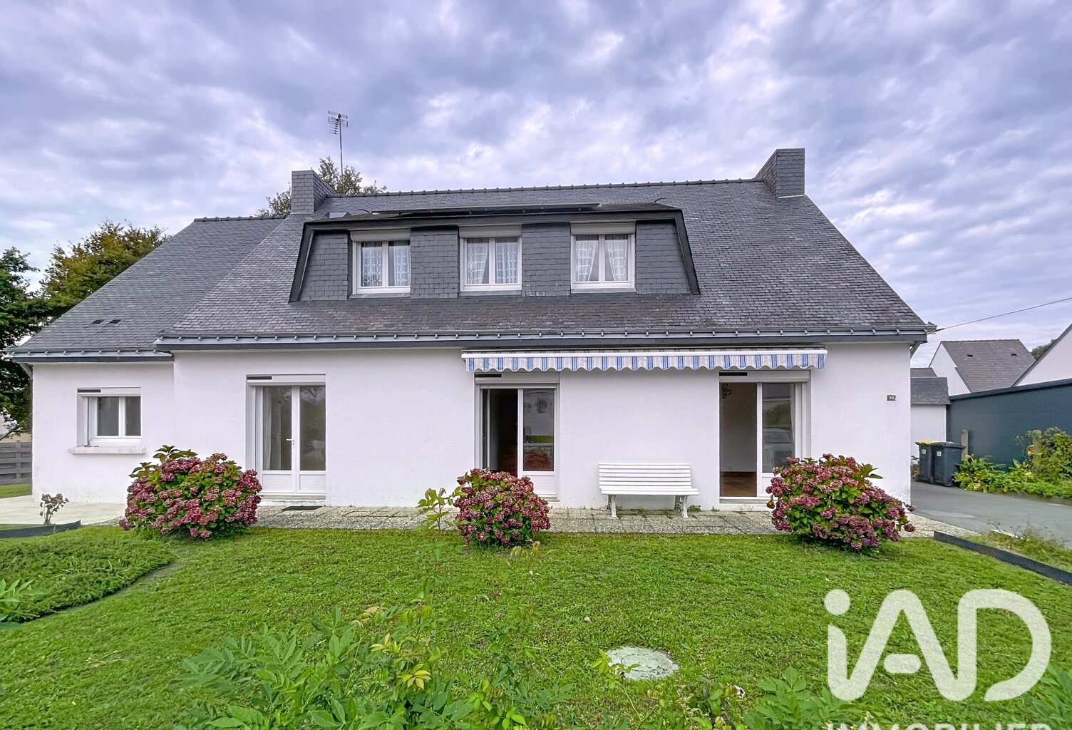 Vente Maison/villa 8 pièces — photo 1