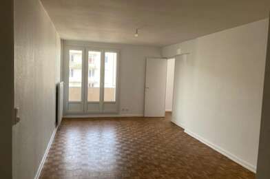 Appartement 4 pièces 1137 €
