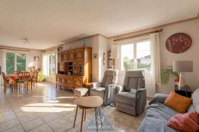 Appartement 4 pièces 239000 €
