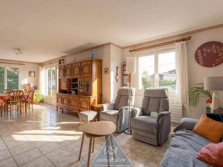 BEYNOST - À VISITER SANS TARDER – SUPERBE T4 - 101,20 m² habitable – TERRASSE, BALCON & JARDIN – 2 PARKINGS – SÉCURISÉ — photo 1