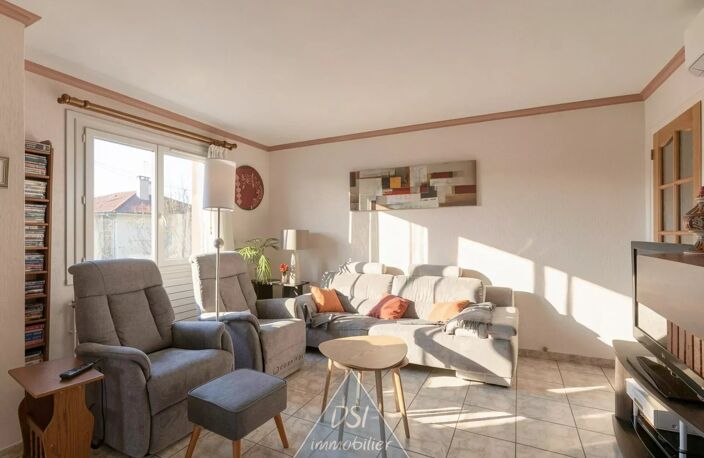 BEYNOST - À VISITER SANS TARDER – SUPERBE T4 - 101,20 m² habitable – TERRASSE, BALCON & JARDIN – 2 PARKINGS – SÉCURISÉ — photo 2