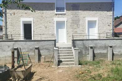 Maison 6 pièces 1330 €