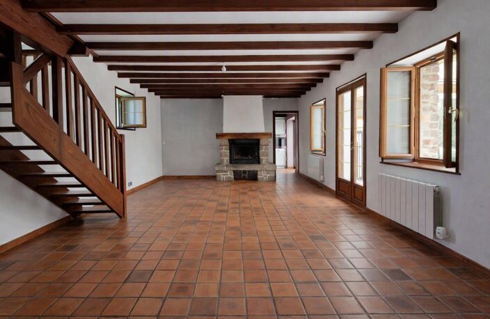Charmante longère 170m², 4 chambres, 2 sdb, 4070m² — photo 4