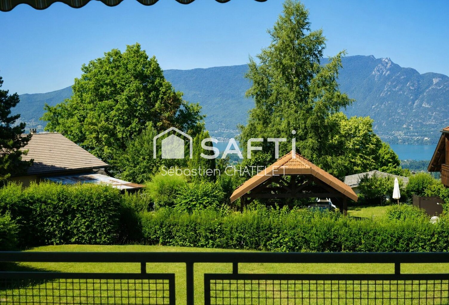 Maison cossue, vue dégagée, terrain constructible — photo 1