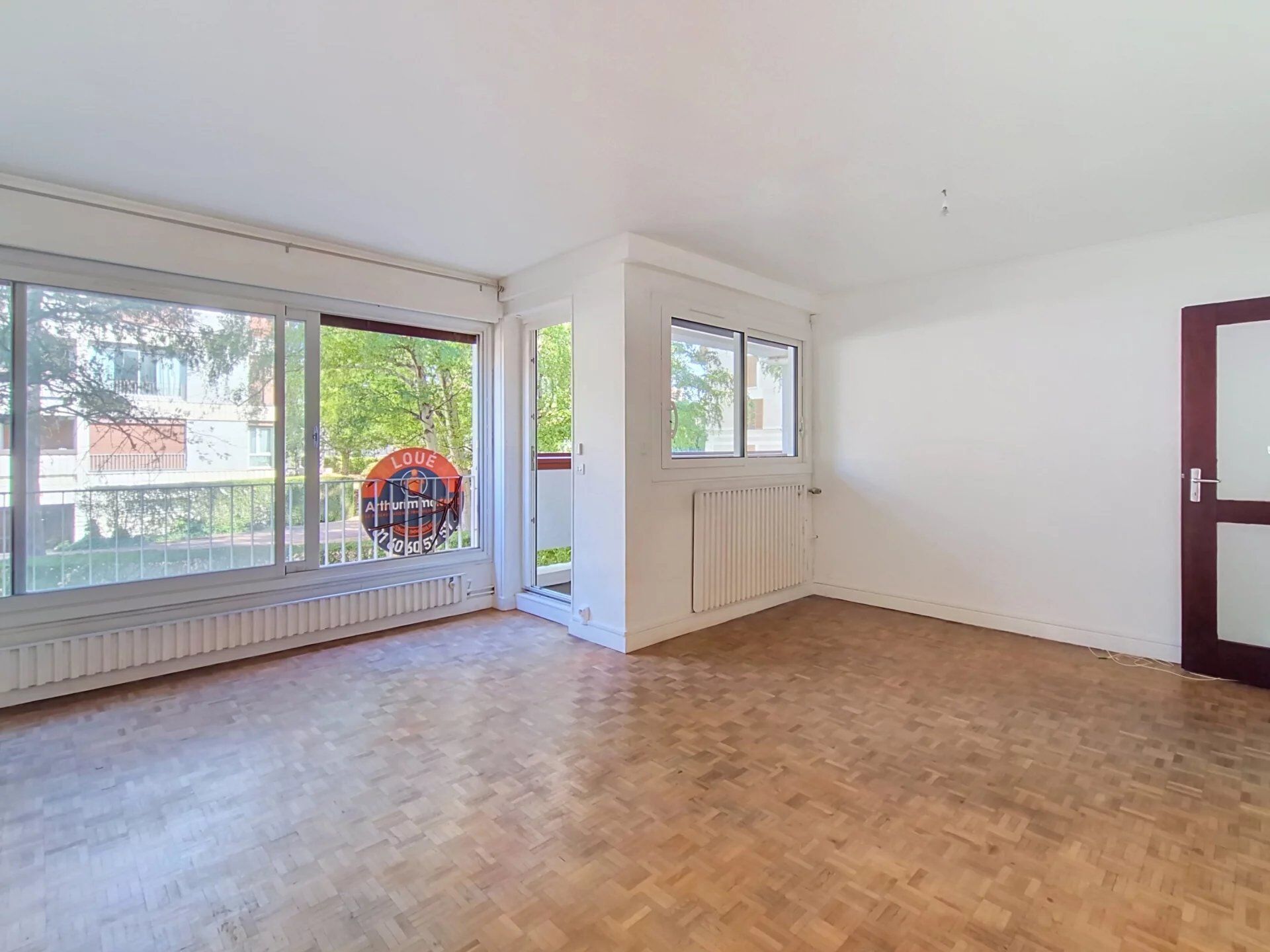 Appartement 2 pièces 64 m² · à Combs-la-Ville · 64 m² · 740 €