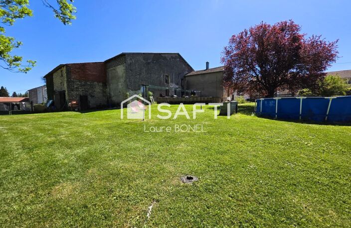 Maison de village aux volumes XXL, jardin agréable — photo 3