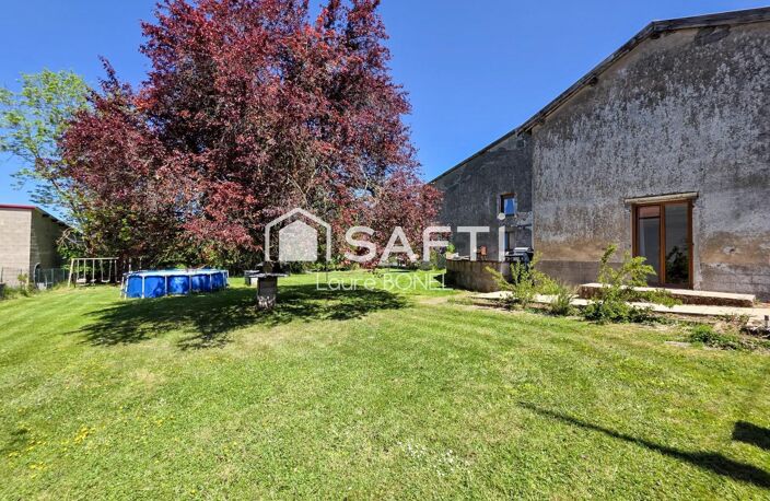 Maison de village aux volumes XXL, jardin agréable — photo 4