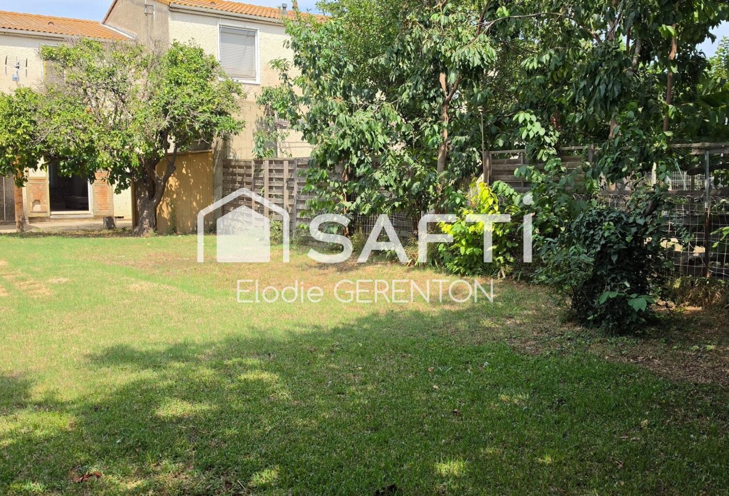 Villa 2 faces à rénover avec beau jardin arboré — photo 1
