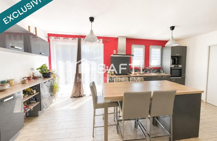 Maison 2018, bien entretenue avec de beaux volumes — photo 3