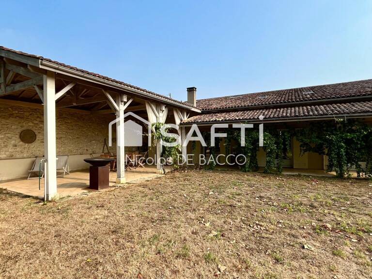 Superbe batisse en pierre de 277 m2, avec son parc et son espace piscine. — photo 1