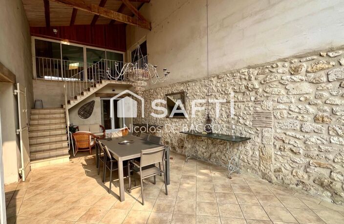 Superbe batisse en pierre de 277 m2, avec son parc et son espace piscine. — photo 4