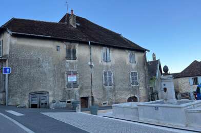 Maison 10 pièces 80000 €