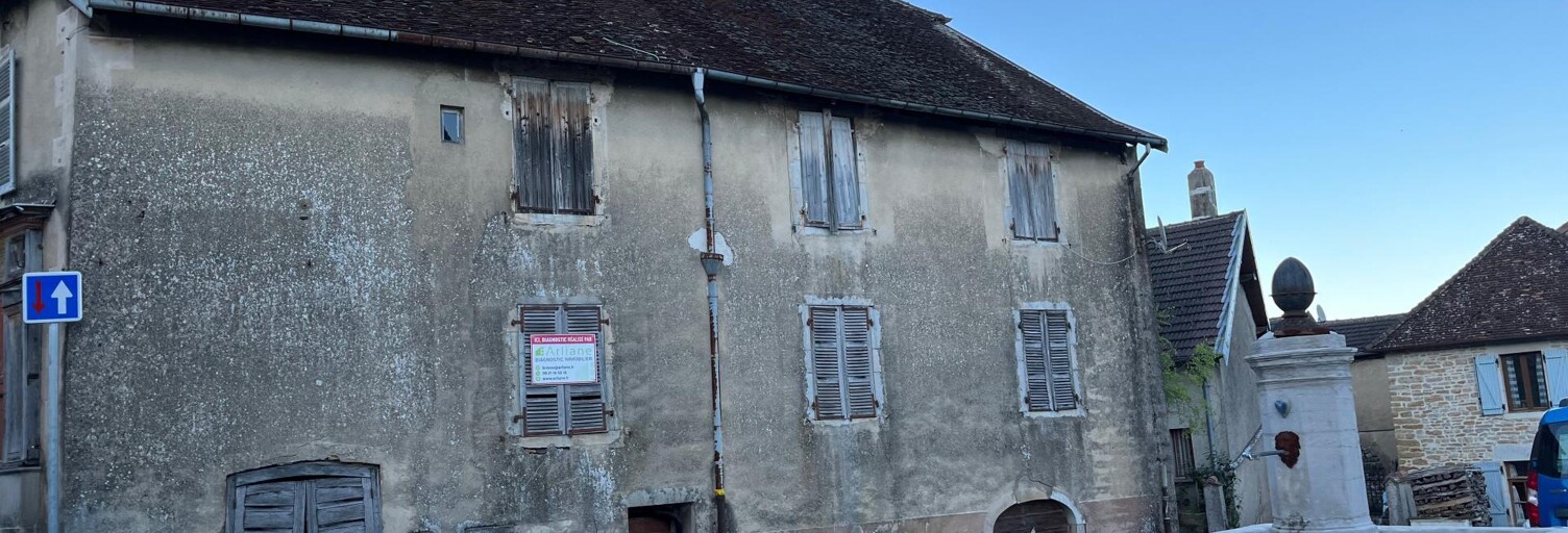 Maison 10 Pièces 280 m² à vendre à Saint-Lothain (39230)
