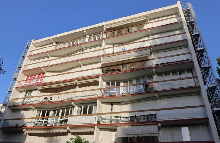 Dans résidence recherchée, beau 3 pièces idéalement situé — photo 2