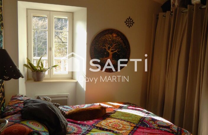 Un petit coin paisible au milieu de la verdure. — photo 5
