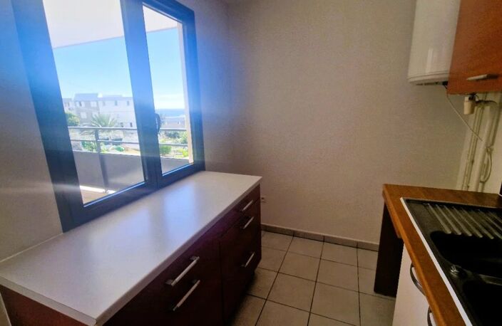 CHARMANT T2 MONTGAILLARD ST DENIS — photo 4