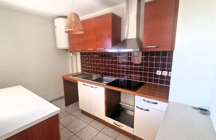CHARMANT T2 MONTGAILLARD ST DENIS — photo 5